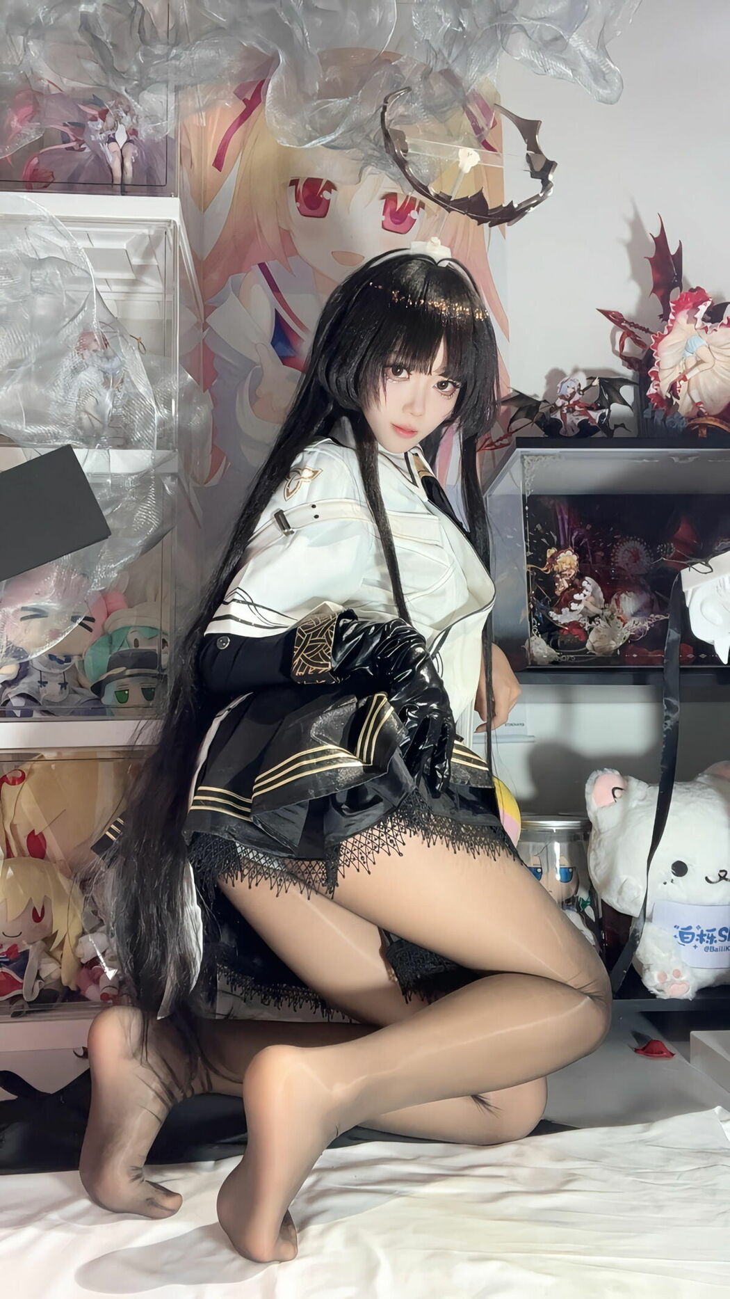 Coser@白栎Shirly – 明日方舟 阿尔图罗 Part01 (66P – 28V)