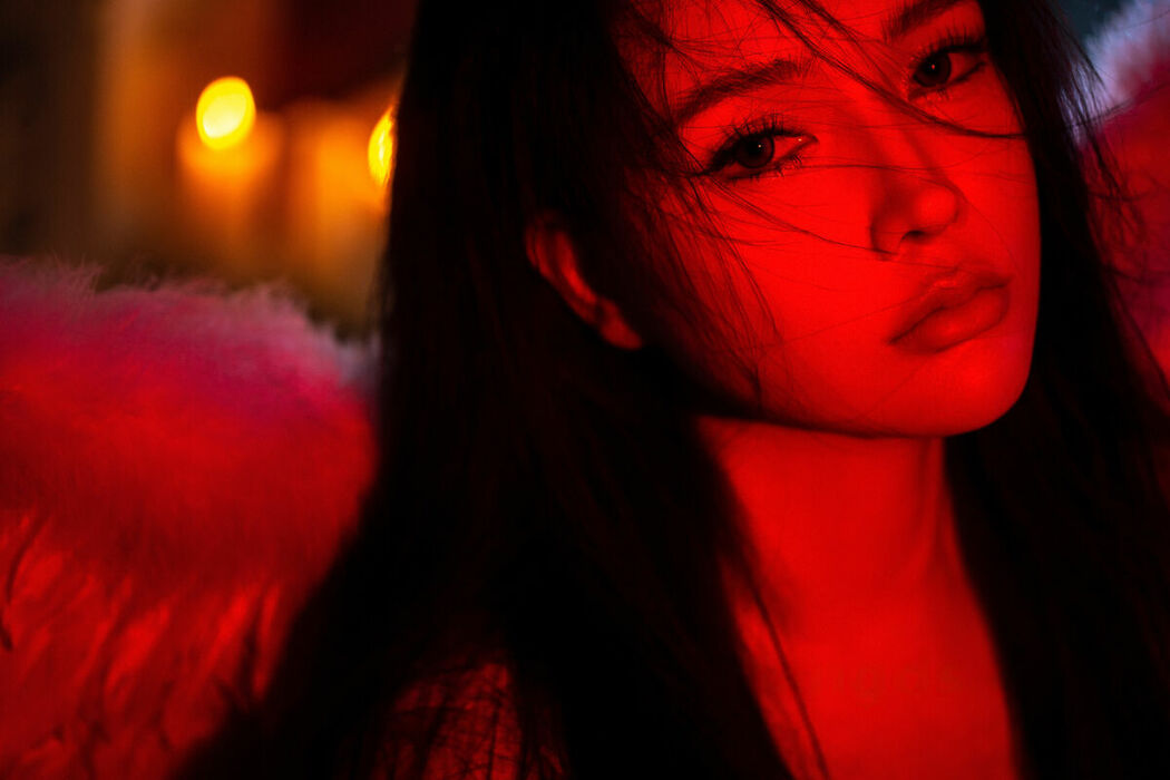 XR Uncensored Na Bi 娜比 – R18 秀人网模特 肉丝与泳装未上架作品混合图集 Part01 (62P – 1V)