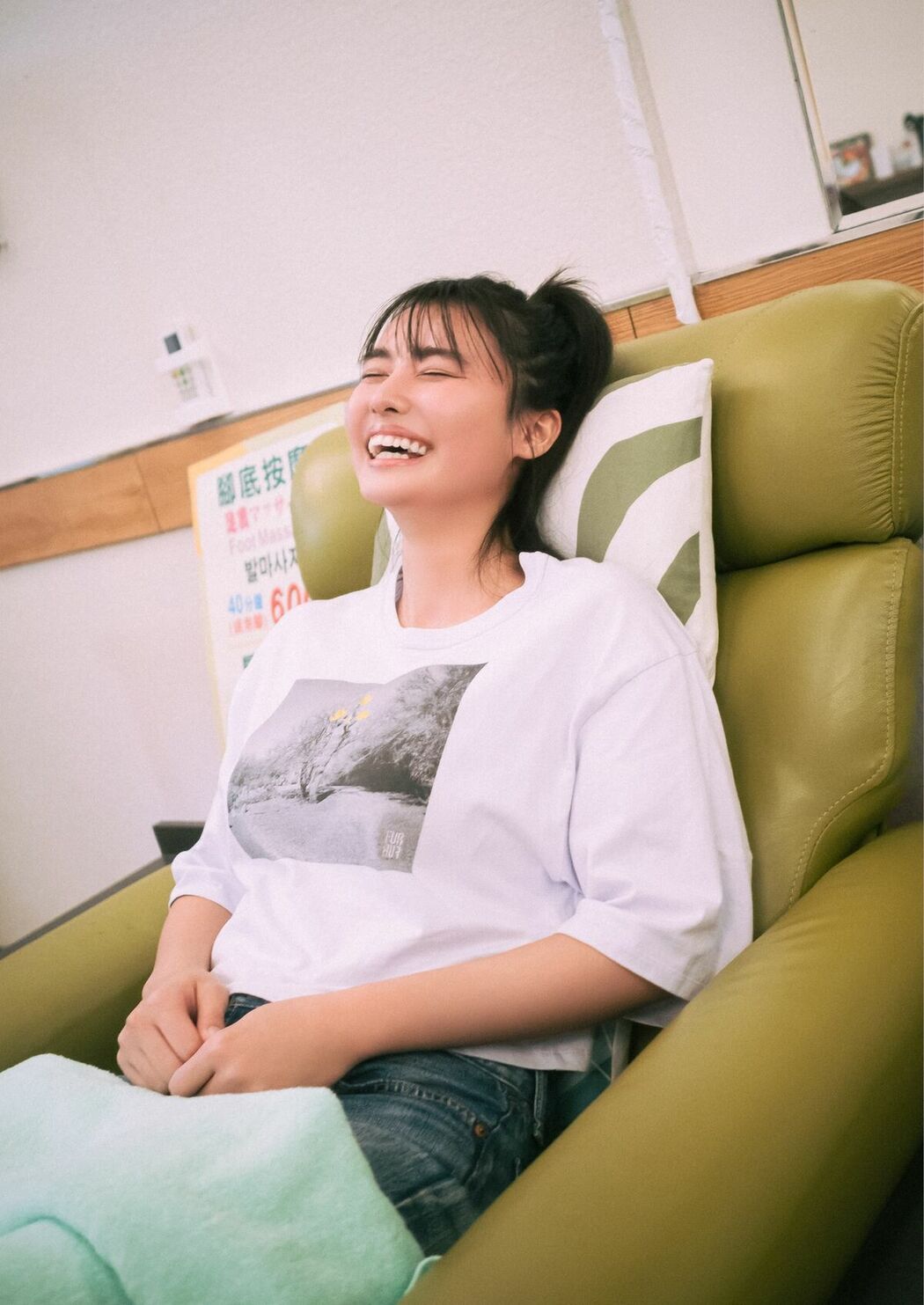 JP Cocoro Toyoshima 豊島心桜 – デジタル限定 YJ PHOTO BOOK 写真集華 満 寛 進 (50P)