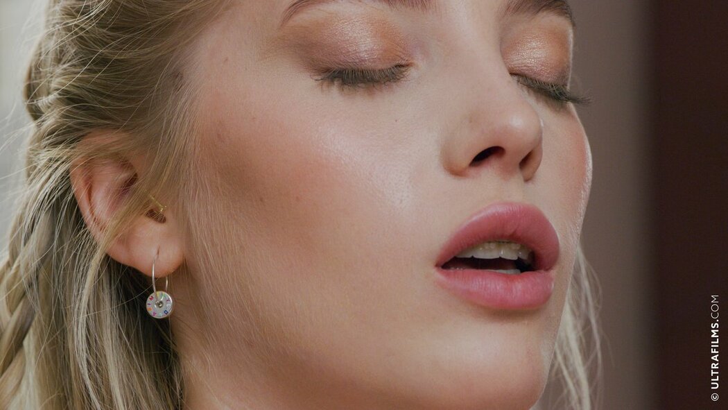 UltraFilms Amelia Riven And Bella Spark – Magic Of Night Part1