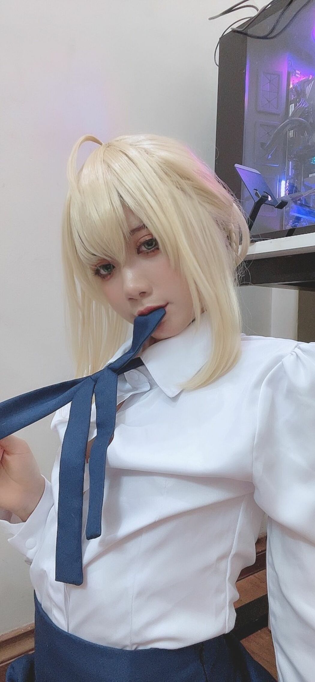 Coser@PoppaChan – Artoria Pendragon Fate Part01 (63P – 10V)