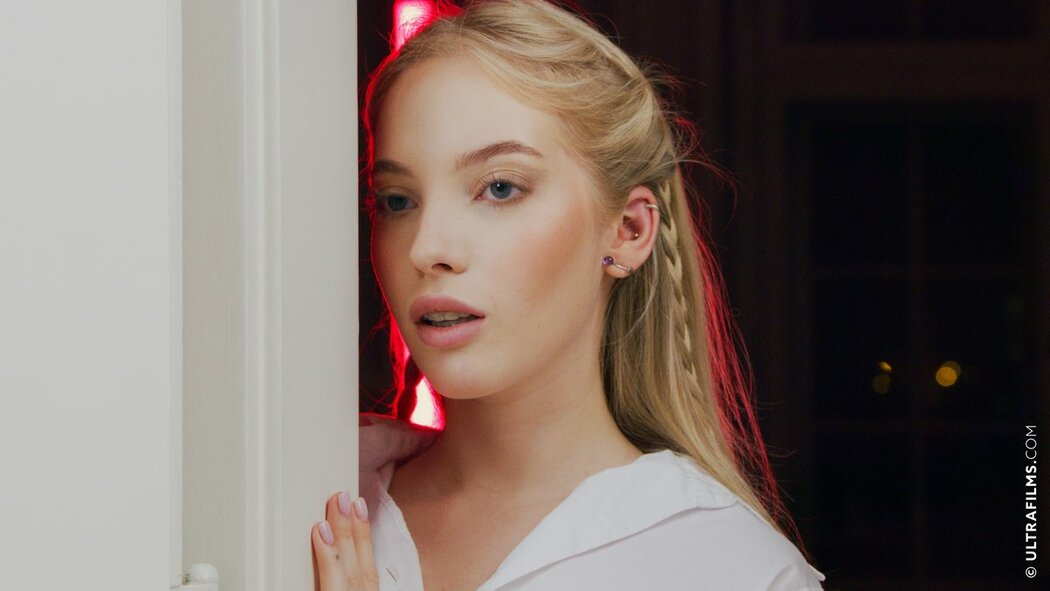 UltraFilms Amelia Riven And Bella Spark – Magic Of Night Part1