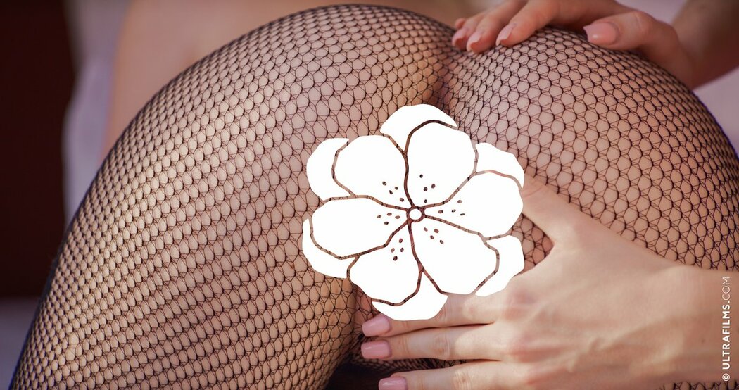 UltraFilms Bella Spark And Cherry Candle – Afternoon Seduction