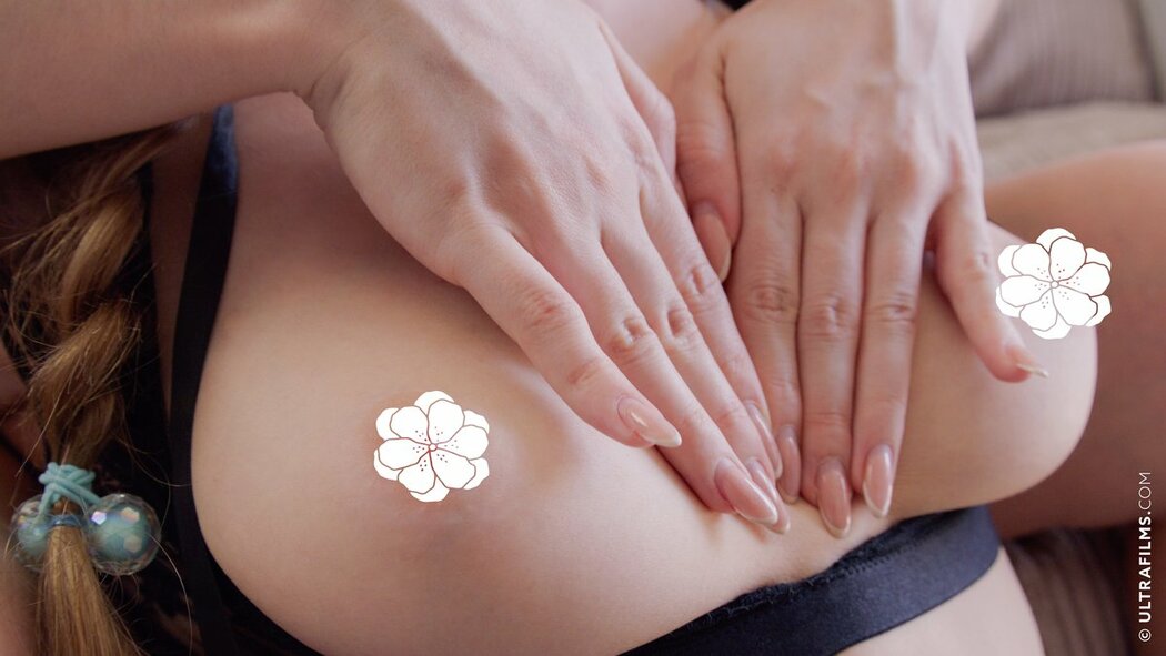 UltraFilms Diana Heaven And Hayli Sanders – Seducing Hot Starlet