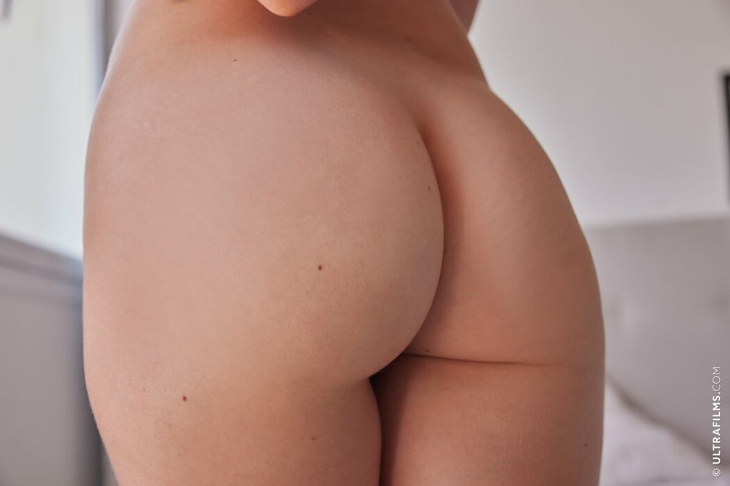 UltraFilms Claire Roos – Enchanted Echoes