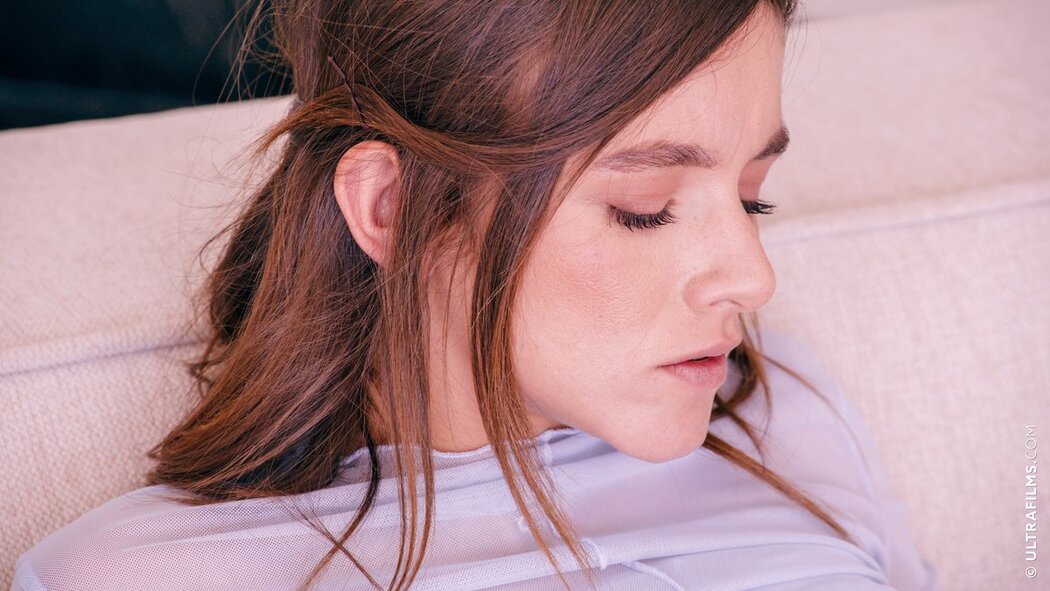 UltraFilms Kami Oxi And Ariana Cortez – Instant Desire Part1