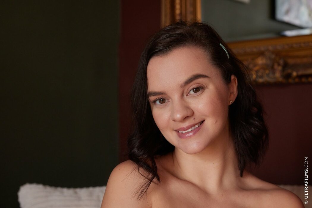 UltraFilms Lea Guerlin – Capturing Hearts Part2