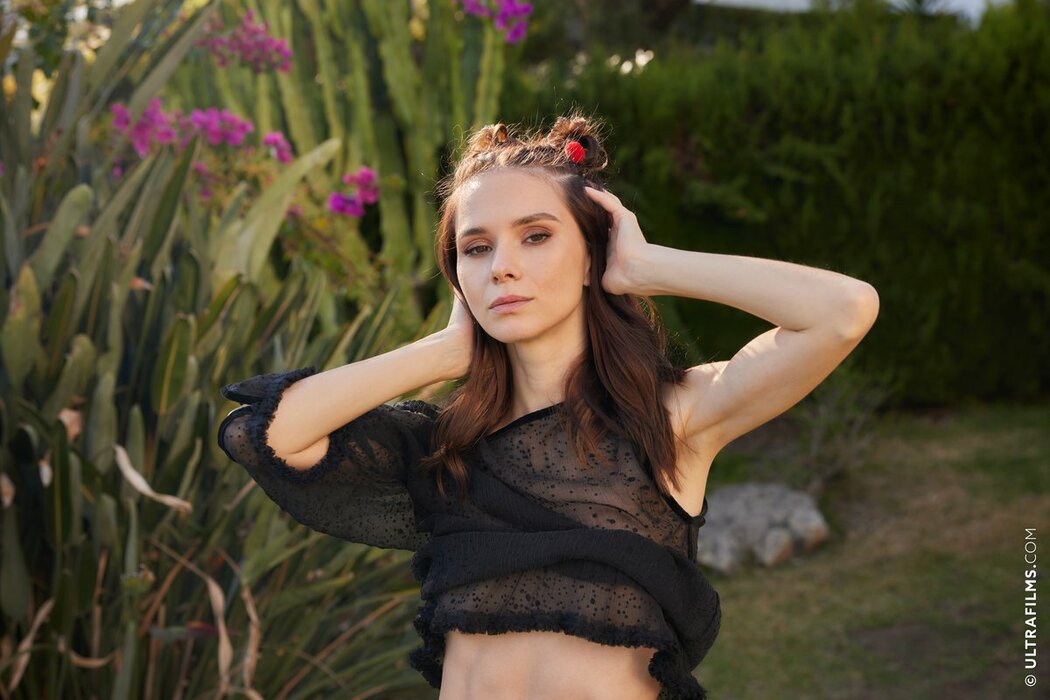 UltraFilms Kamy aka Leona Mia – Garden Of Passion