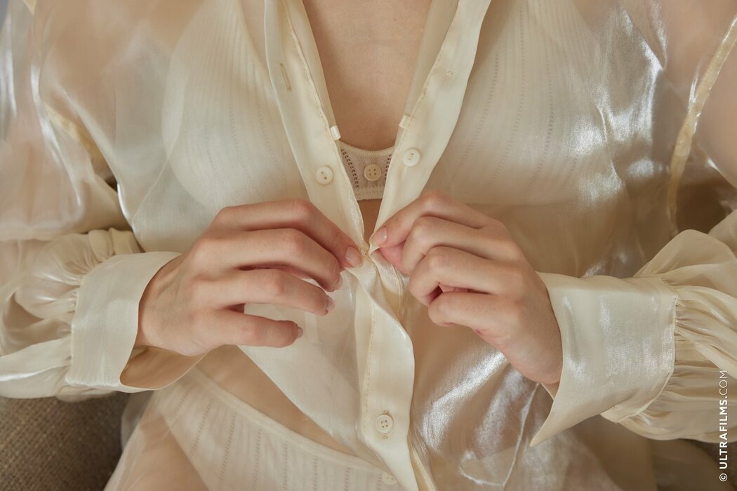 UltraFilms Vilena – Contemporary Charm