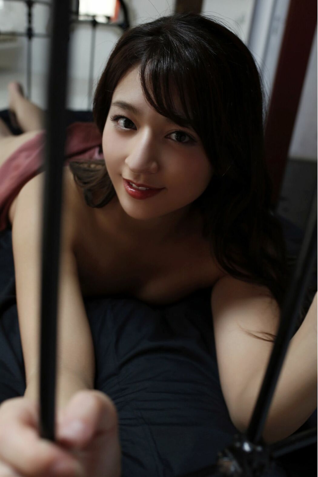 JP Kana Tokue 徳江かな – 紅唇 (82P)