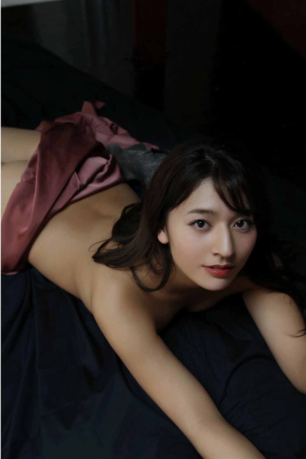 JP Kana Tokue 徳江かな – 紅唇 (82P)