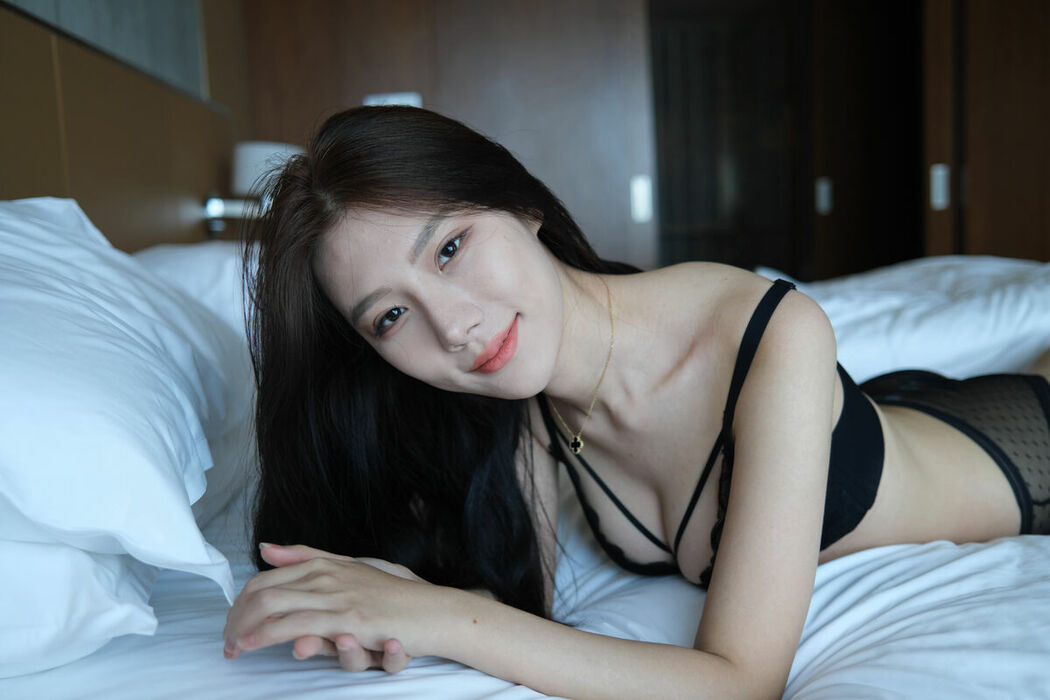 Private Photoshoot 段爱辰 – R18 希威社模特 常服私拍 Part05 (66P)