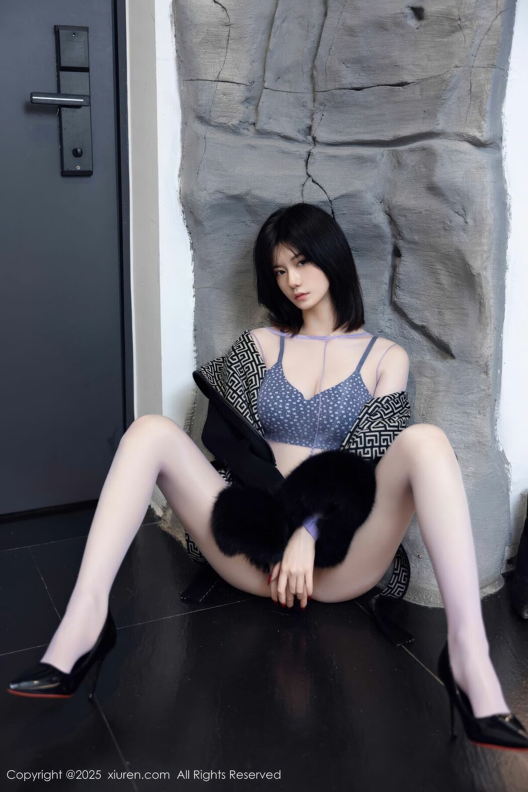 XiuRen秀人网 No.11131 Ling Qi Qi (111P)