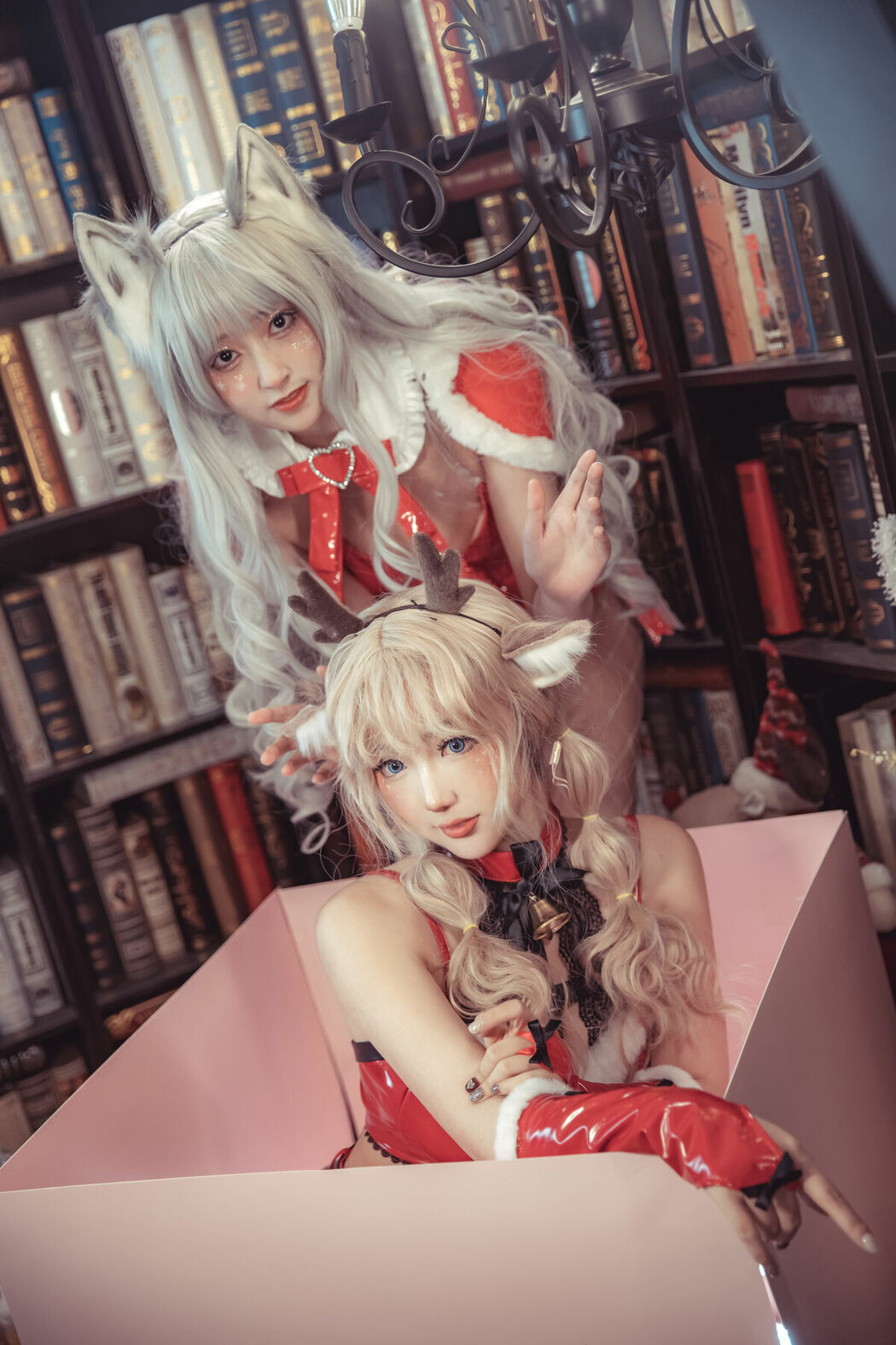 Coser@刺青Poi And 冬马路纱 – 驯鹿与狼 (41P)