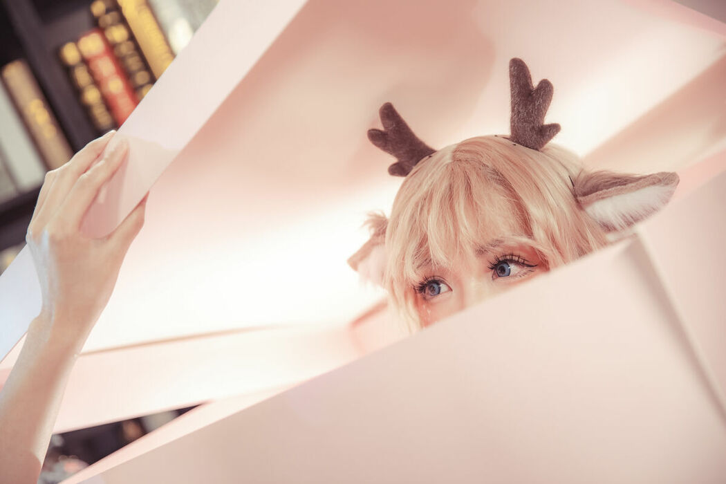 Coser@刺青Poi And 冬马路纱 – 驯鹿与狼 (41P)