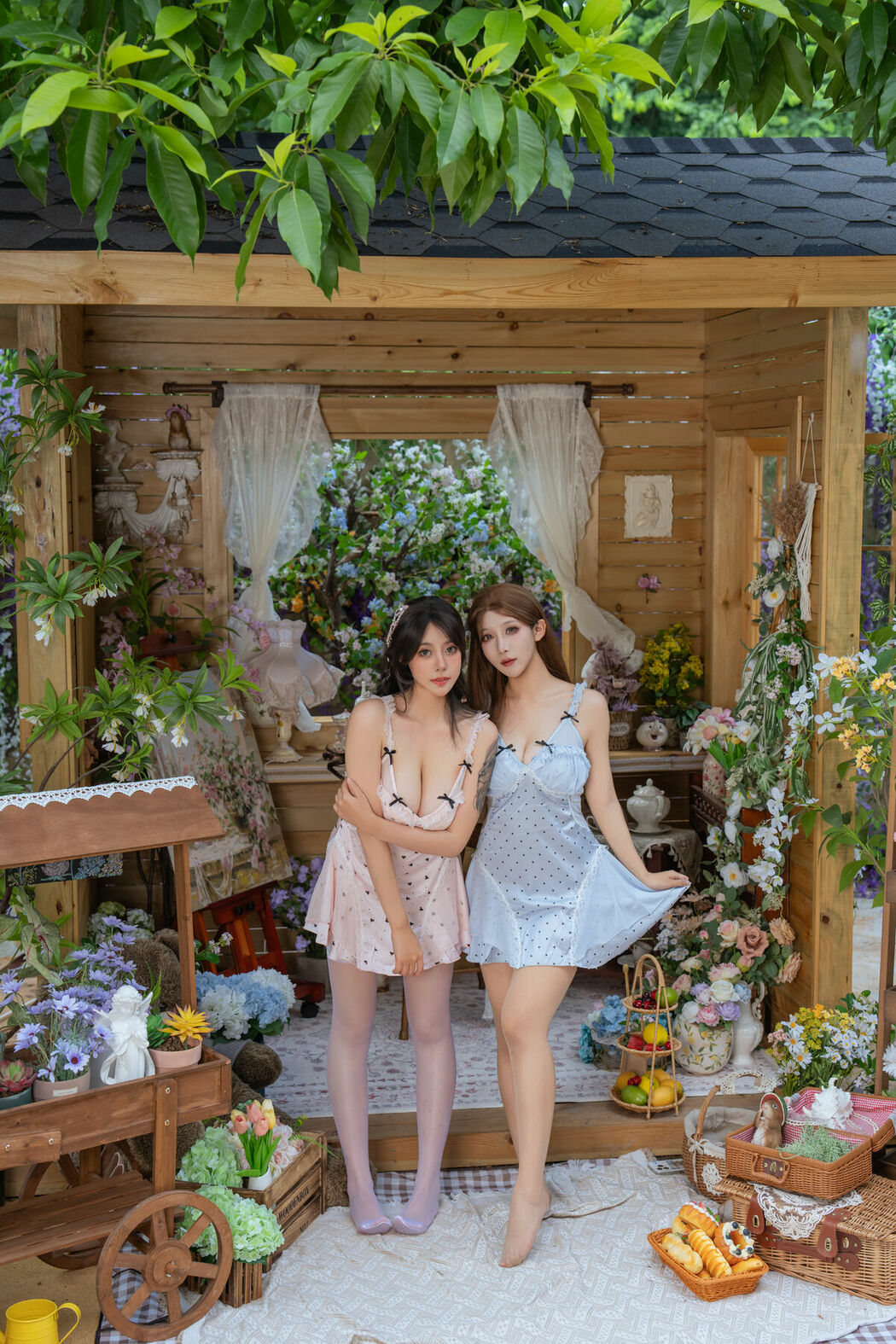 Coser@云溪溪 Yunx1x1 And 奶桃桃 And 奈汐酱nice – 花眠 (91P – 1V)