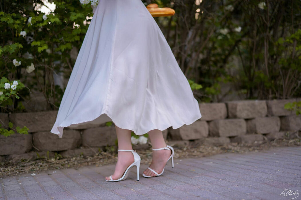 Coser@皮皮奶可可爱了啦 – 绣球花 (37P)