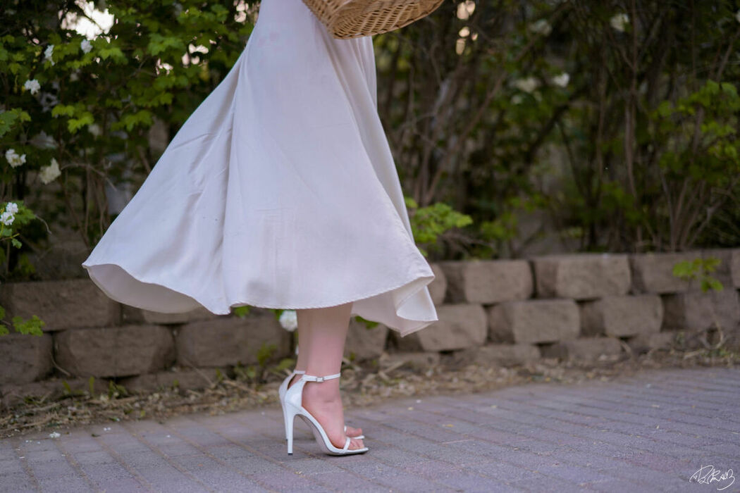 Coser@皮皮奶可可爱了啦 – 绣球花 (37P)