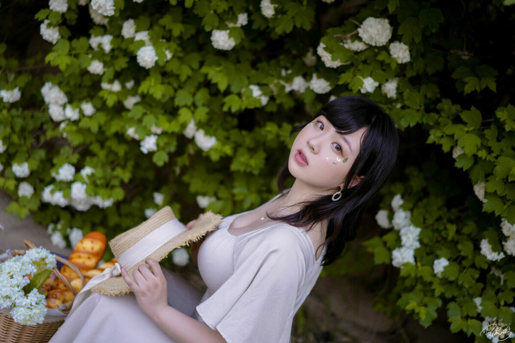 Coser@皮皮奶可可爱了啦 – 绣球花 (37P)