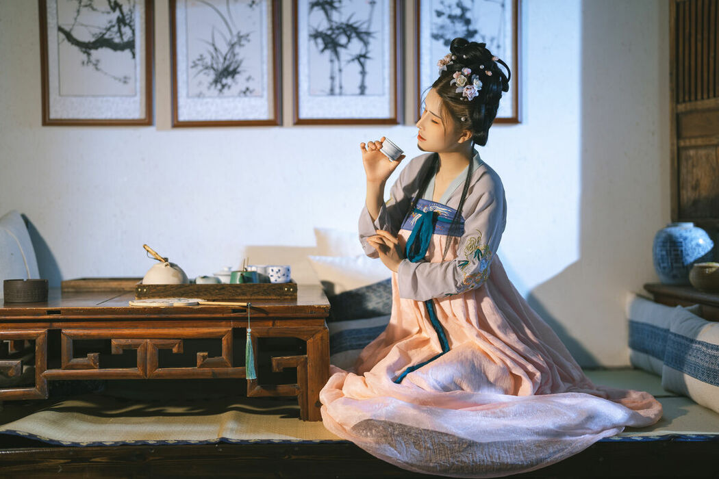 Coser@鹿八岁 – 花想容 (61P)