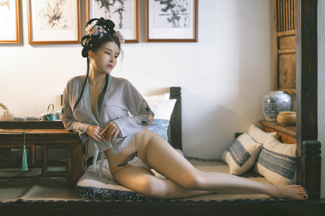 Coser@鹿八岁 – 花想容 (61P)