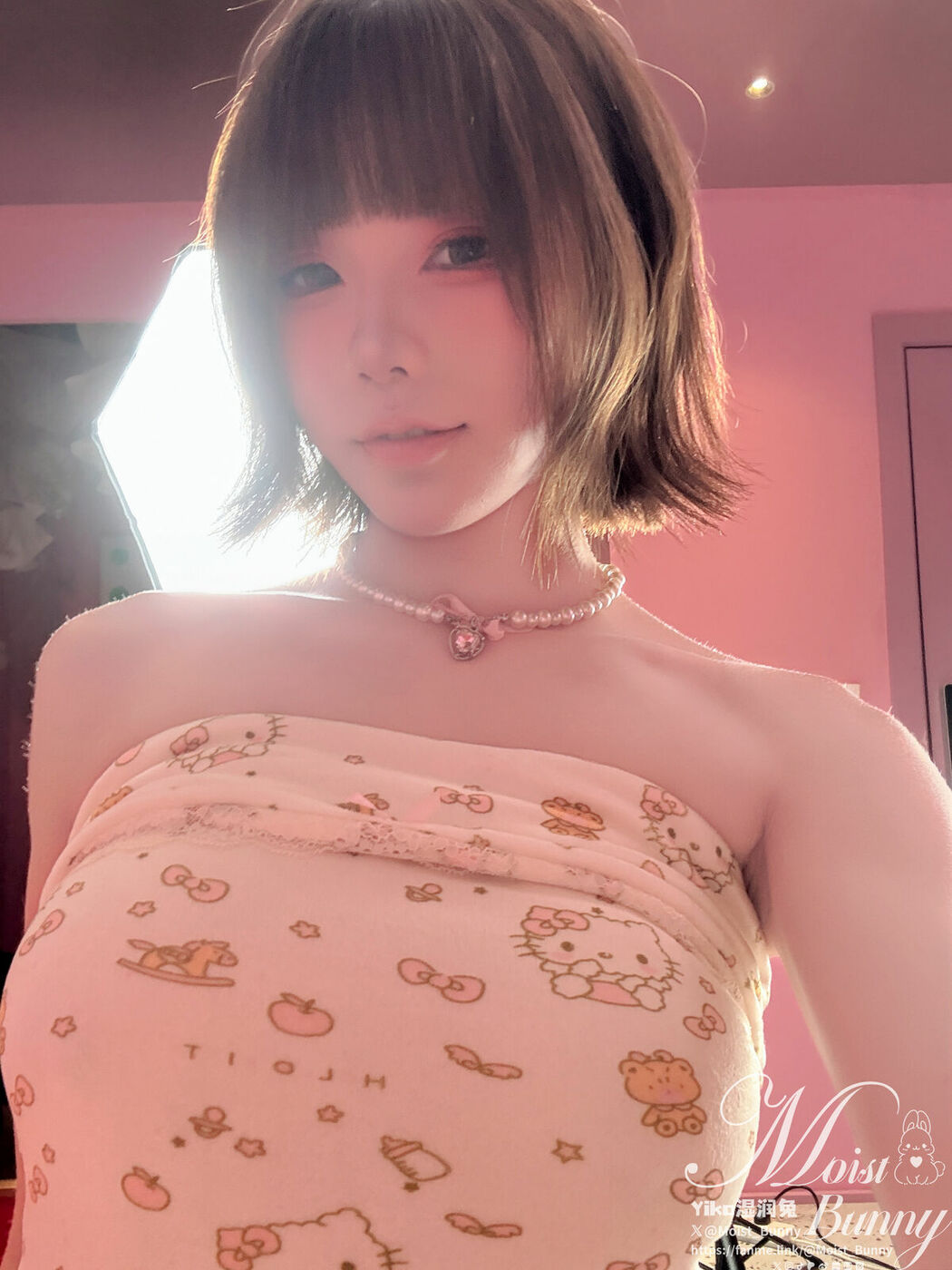 Coser@黏黏团子兔 – 11月作品 公主小妹 Part02 (49P)