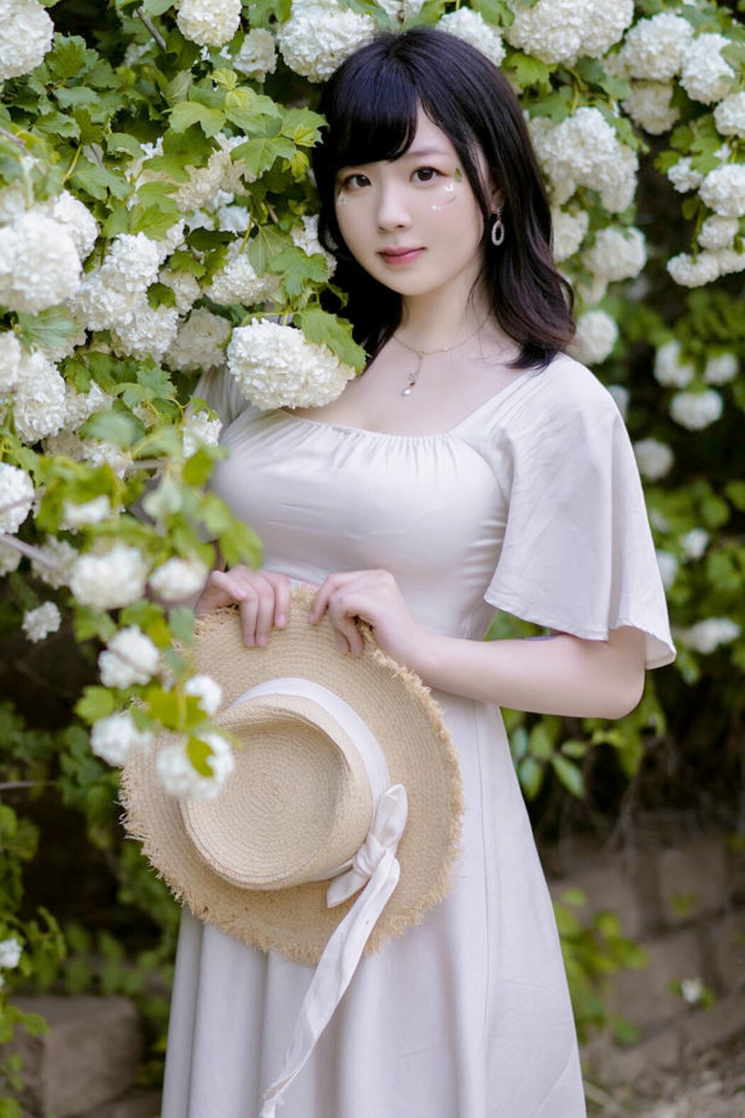 Coser@皮皮奶可可爱了啦 – 绣球花 (37P) Cover Photo