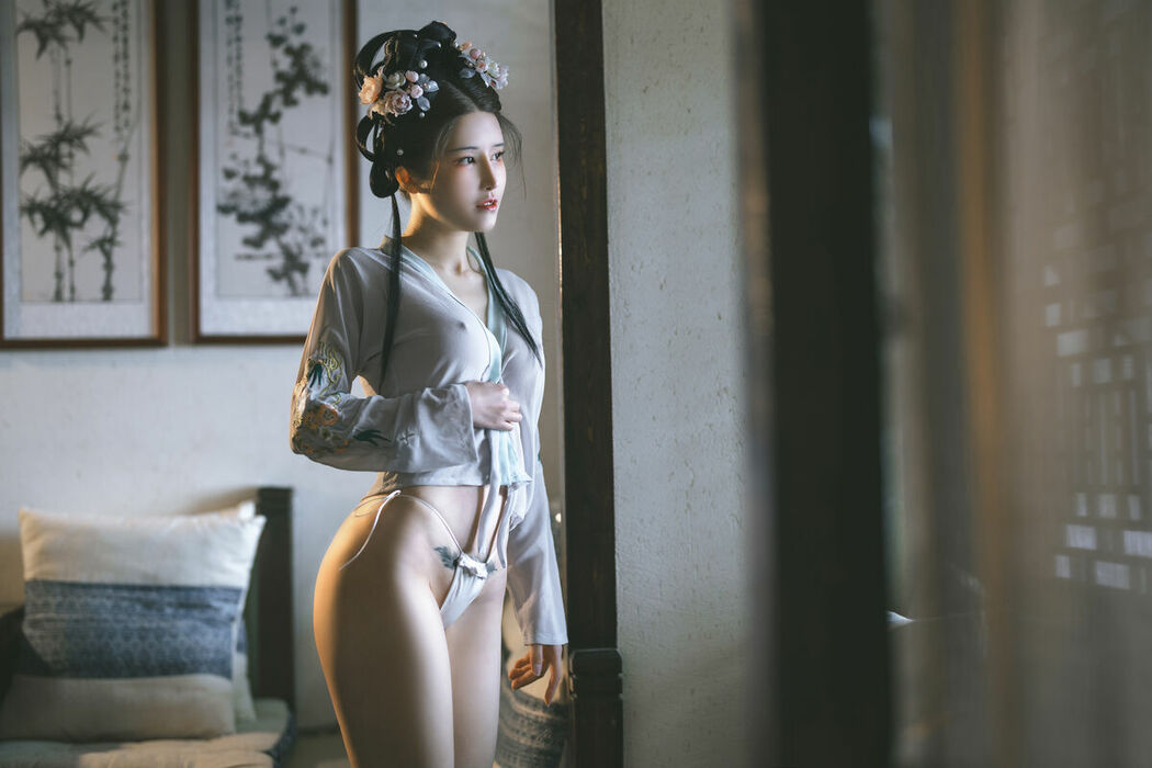 Coser@鹿八岁 – 花想容 (61P)