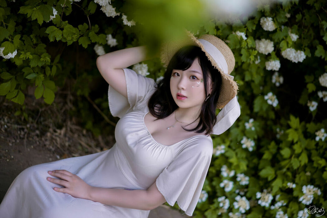 Coser@皮皮奶可可爱了啦 – 绣球花 (37P)