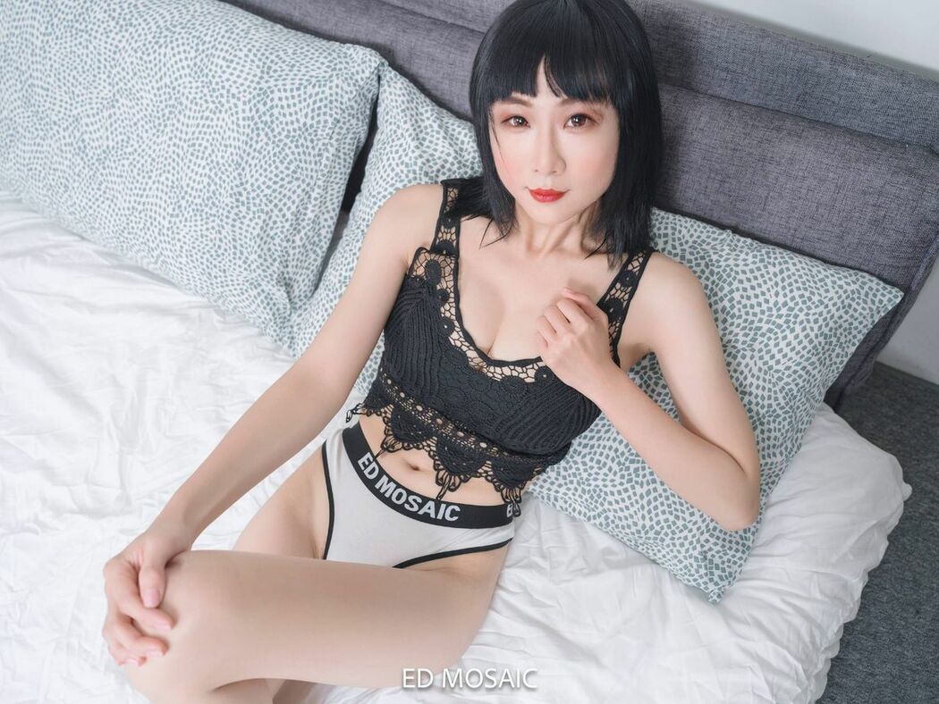 ED Mosaic EDEA-417 極品天然F罩杯Fendi第一本全裸無碼自慰影片 寫真 (90P – 1V)