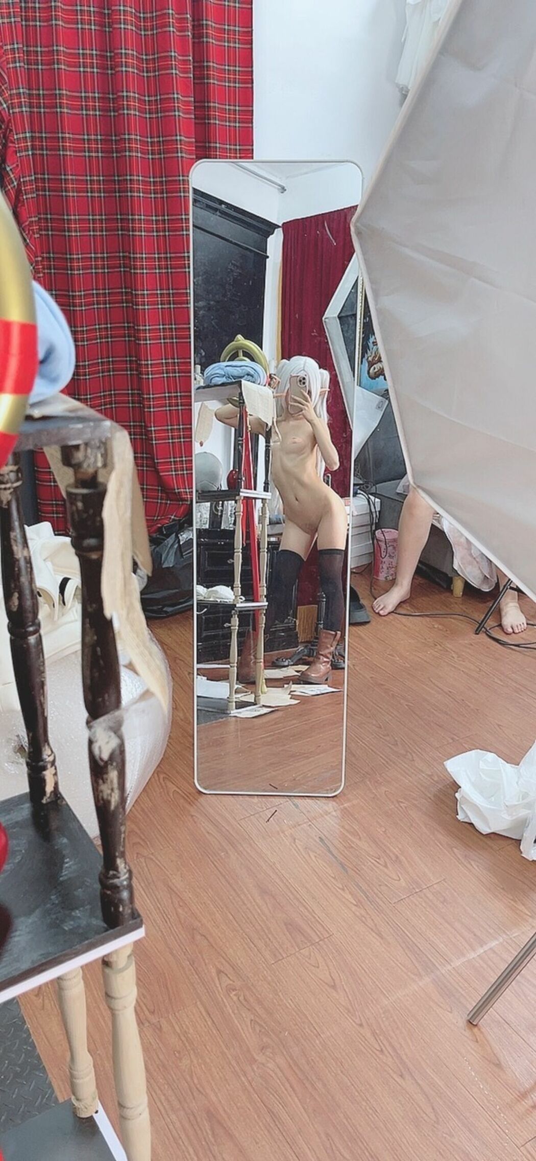 Coser@PoppaChan – Frieren Winter 芙莉莲&middot;黑丝短靴冬装 S (72P – 13V)