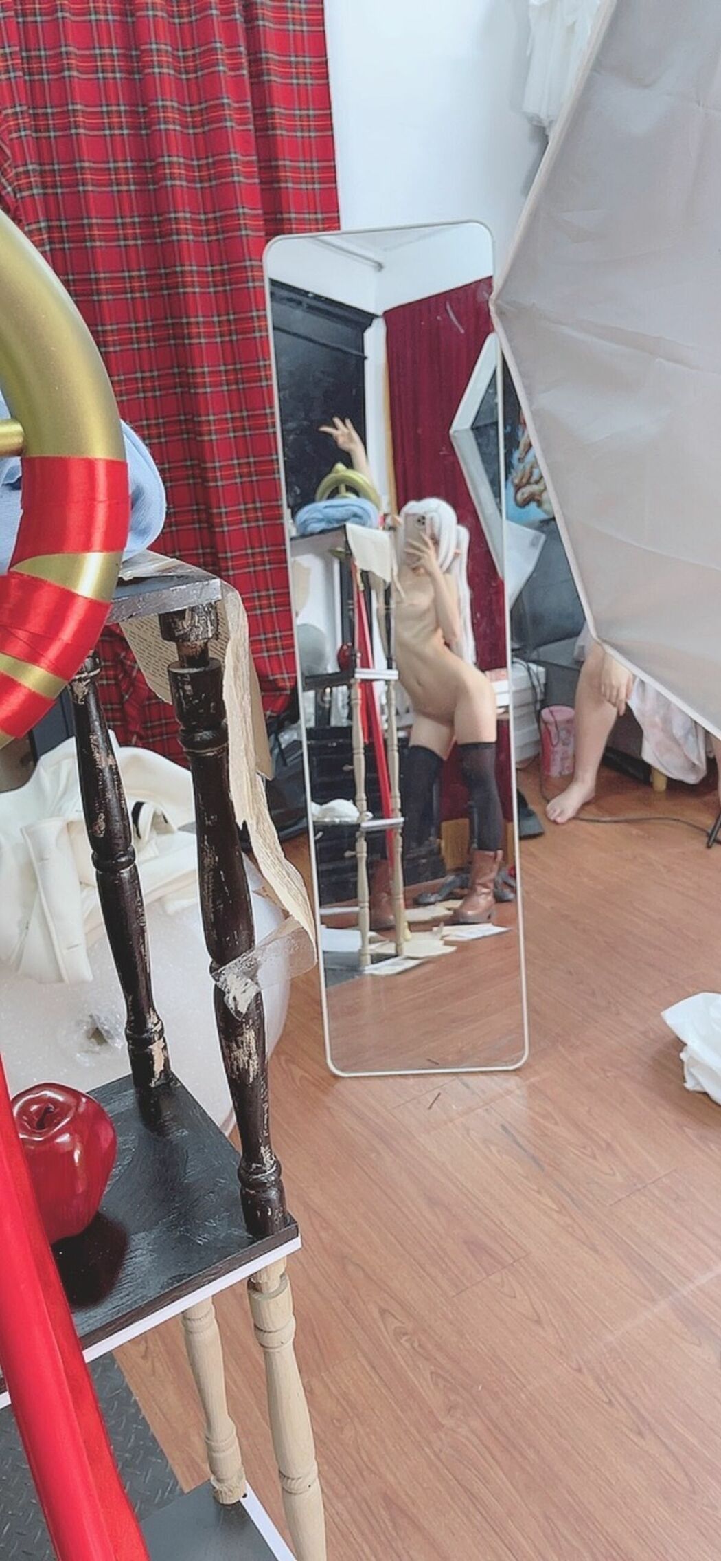 Coser@PoppaChan – Frieren Winter 芙莉莲&middot;黑丝短靴冬装 S (72P – 13V)