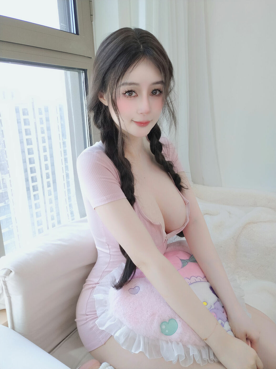 Coser@白银81 – Fantia 2025年07月会员合集15套 Part02 (54P)