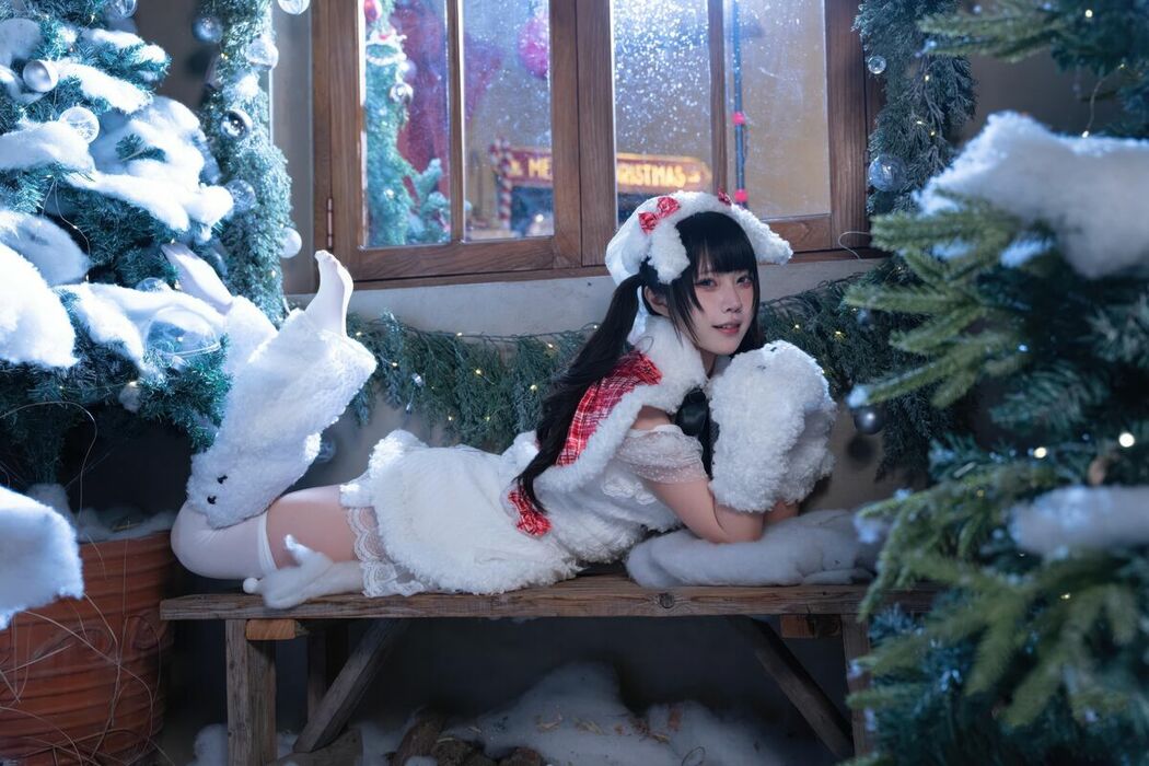 Coser@清水凪 – 圣诞 日夜 Part02 (50P)