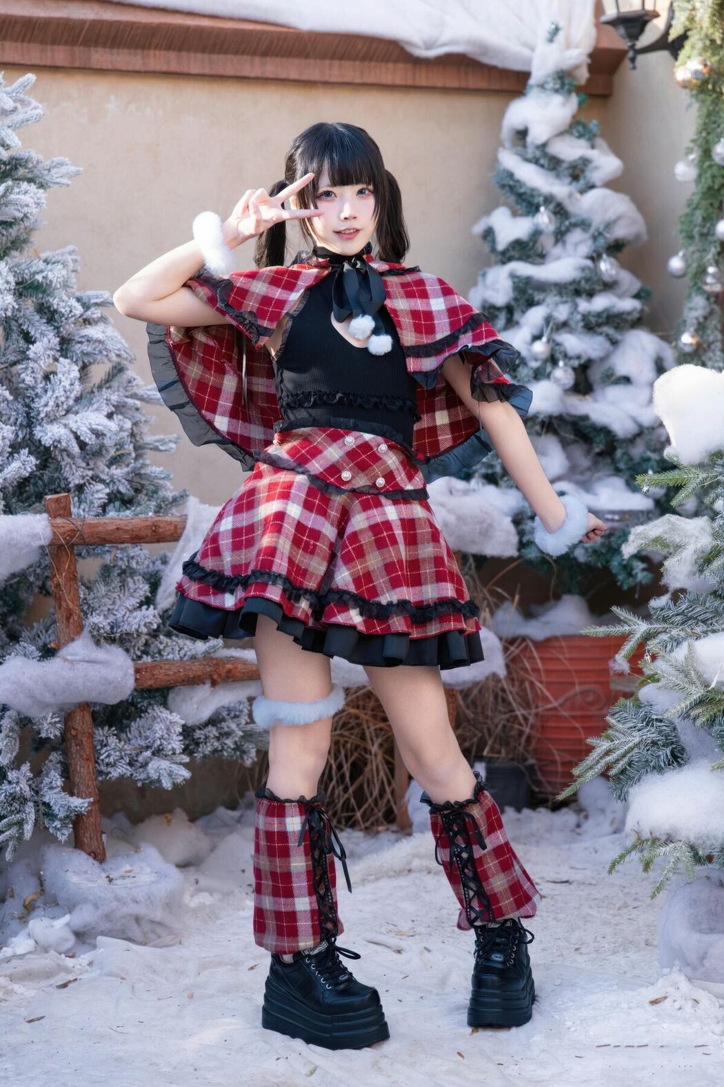 Coser@清水凪 – 圣诞 日夜 Part01 (51P)