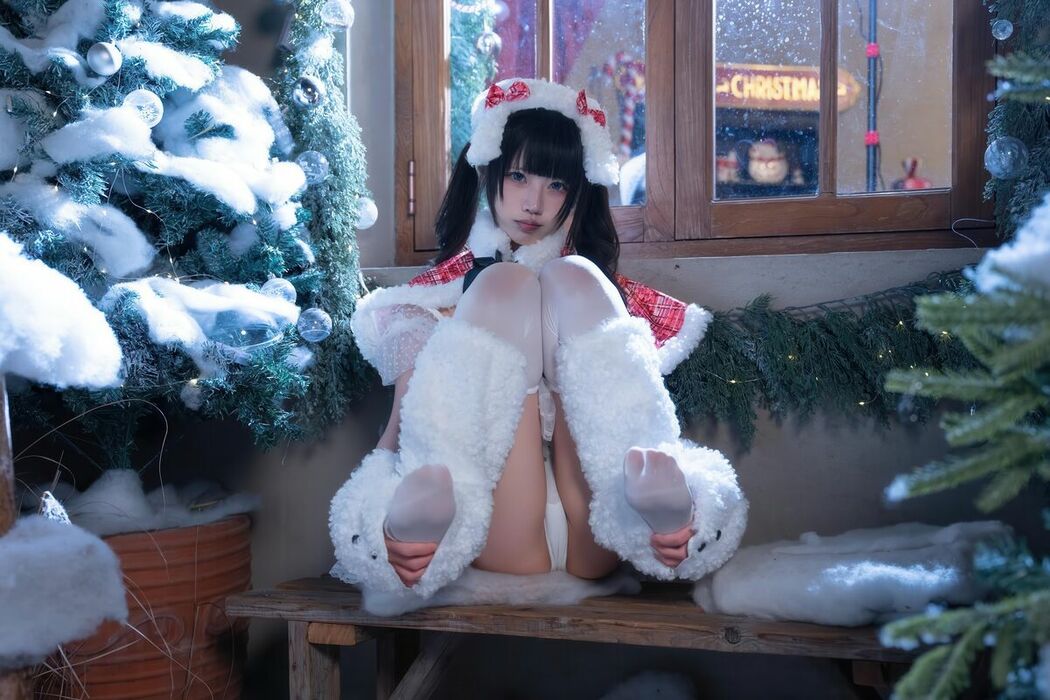 Coser@清水凪 – 圣诞 日夜 Part02 (50P)