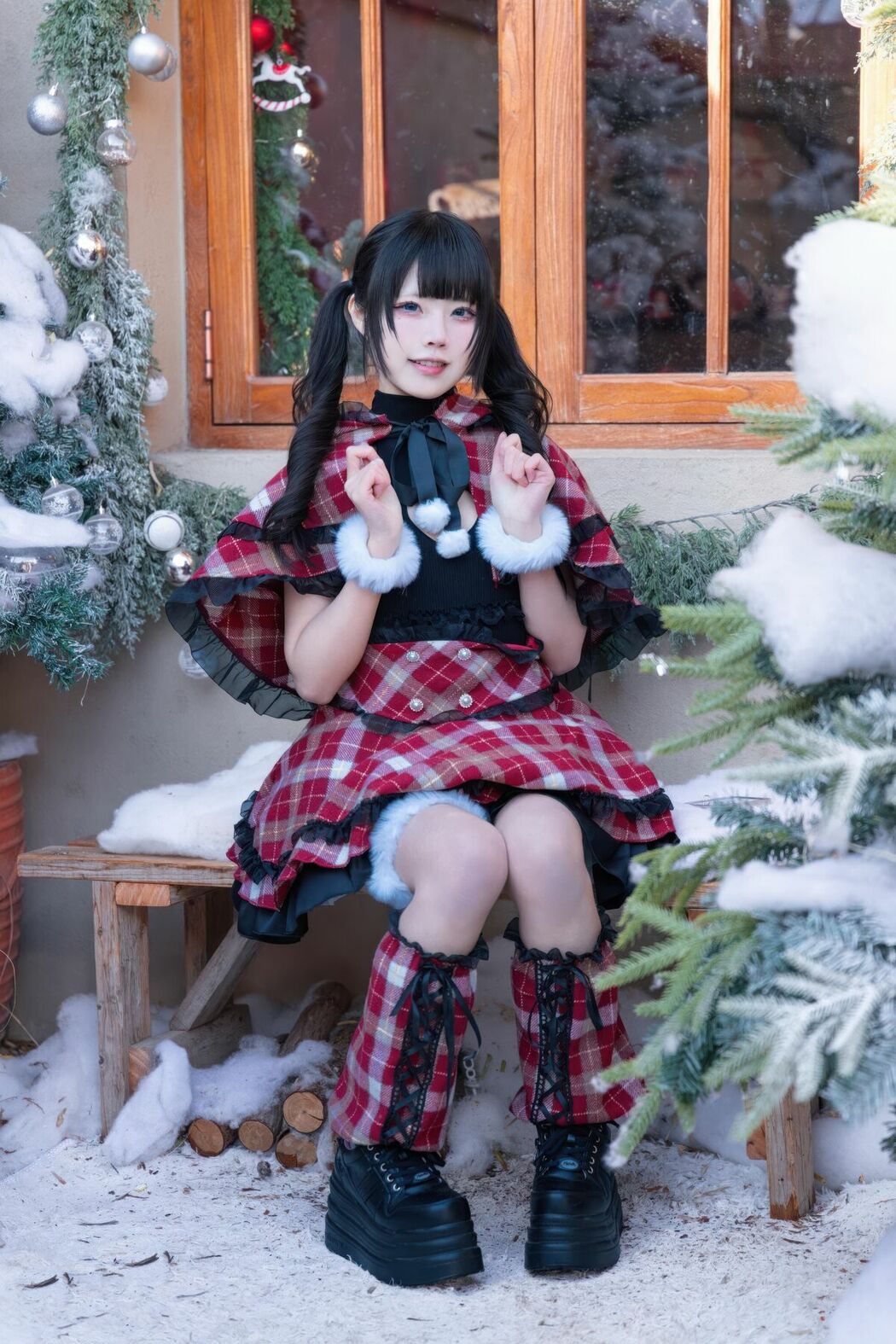 Coser@清水凪 – 圣诞 日夜 Part02 (50P)