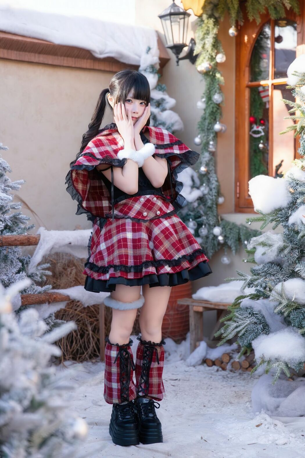 Coser@清水凪 – 圣诞 日夜 Part01 (51P)