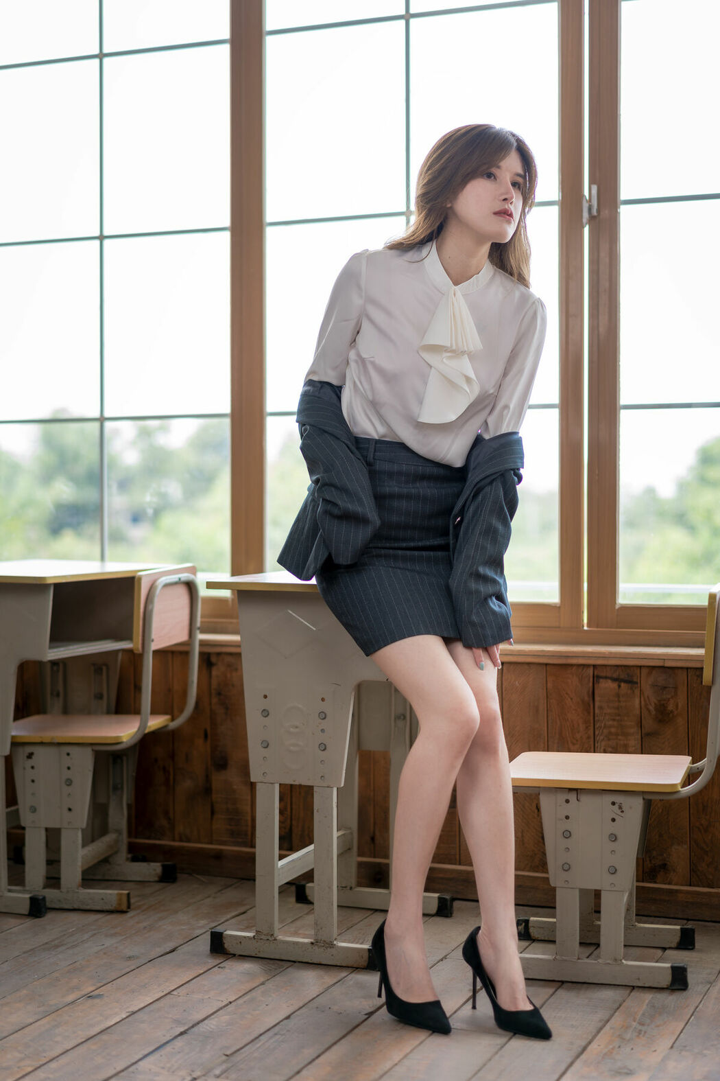 Coser@鹿八岁 – 老师 (39P)