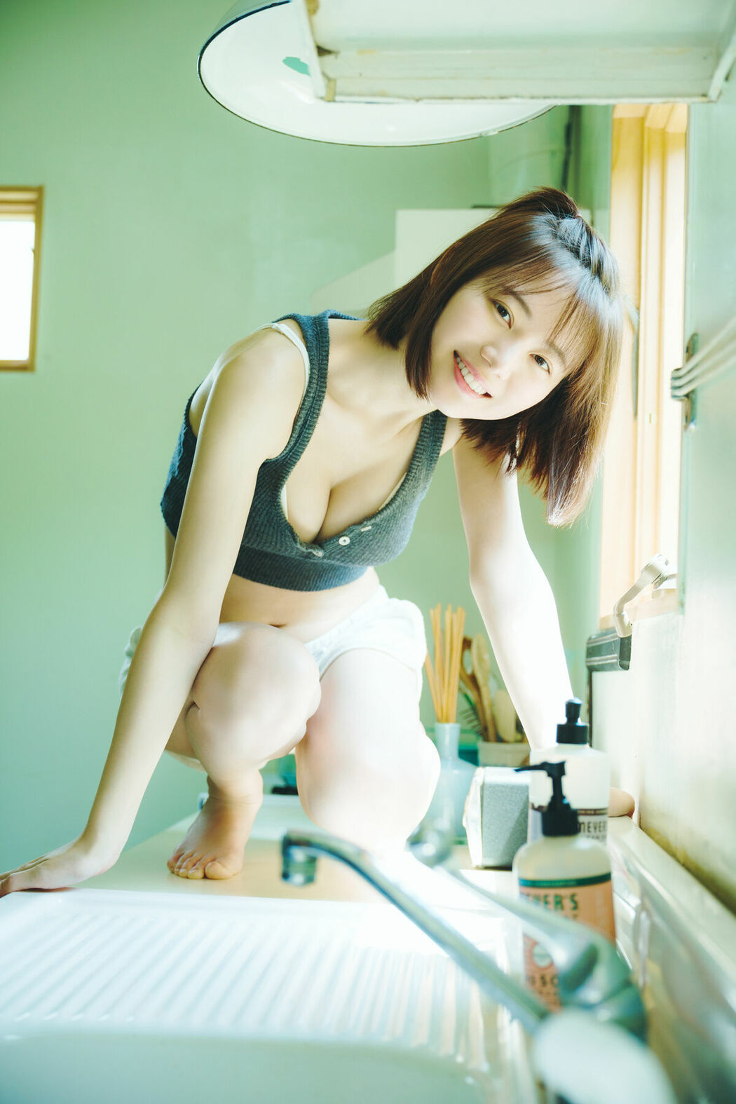 JP Ikechan いけちゃん – FRIDAYデジタル写真集 人気YouTuberと癒やしの休日 (73P)