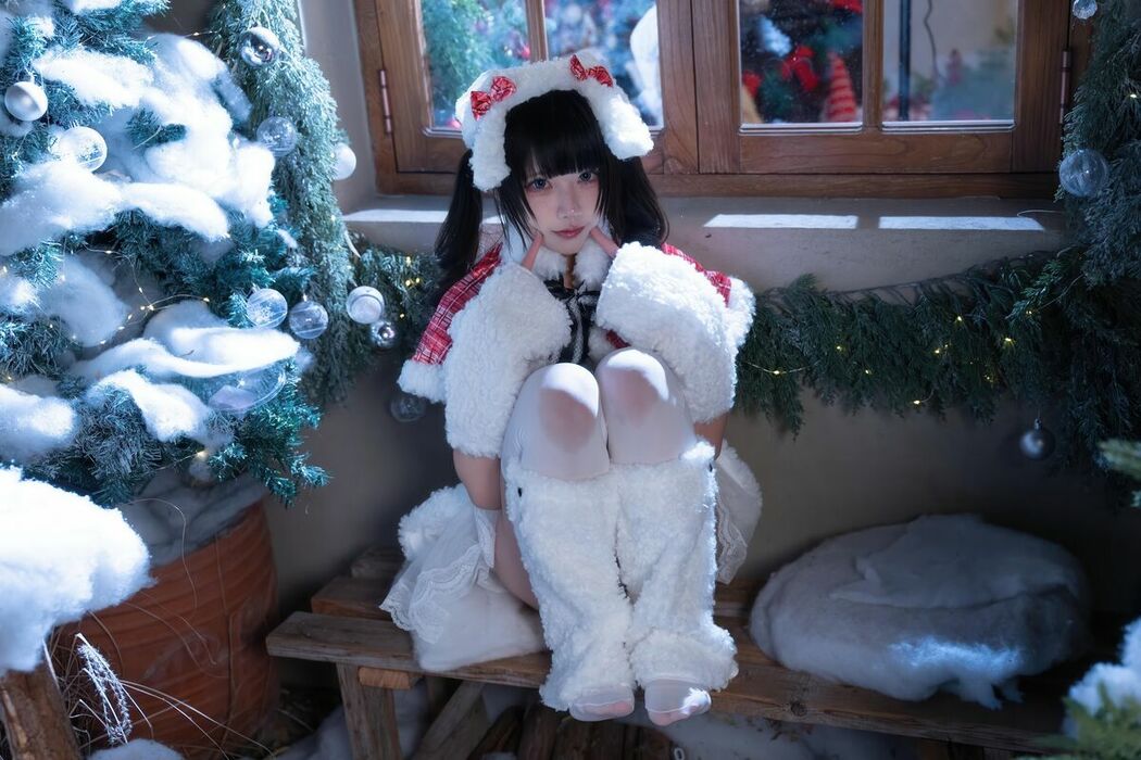 Coser@清水凪 – 圣诞 日夜 Part02 (50P)