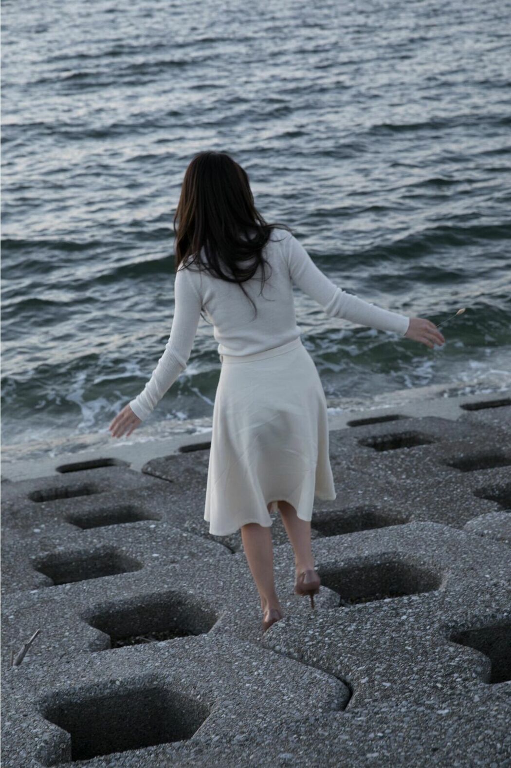 JP Miu Nakamura 仲村美海 – 週刊ポストデジタル写真集 背中を流して (73P)