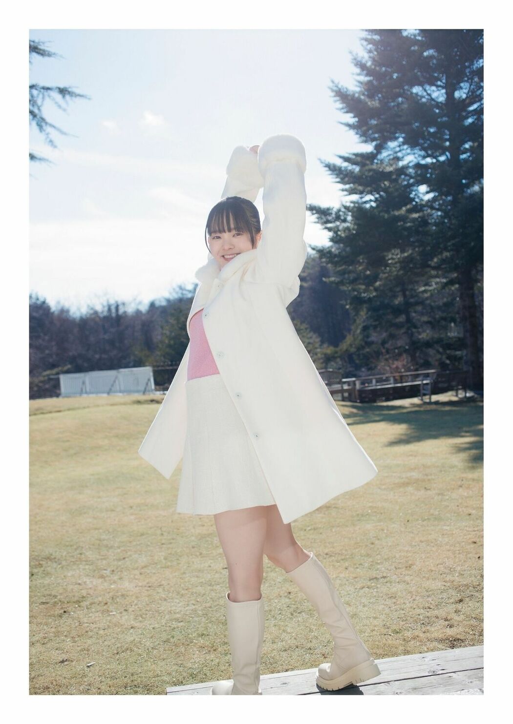 JP Nozomi Nirei 楡井希実 – デジタル限定 YJ PHOTO BOOK 写真集 可愛すぎて爆発する (48P)