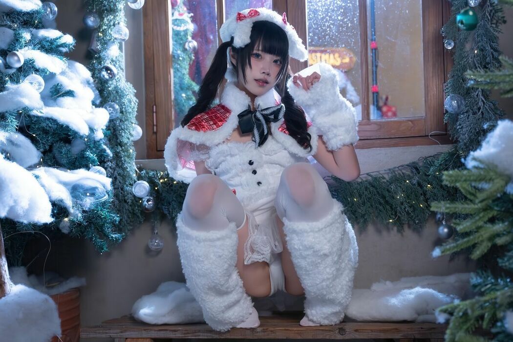 Coser@清水凪 – 圣诞 日夜 Part02 (50P)