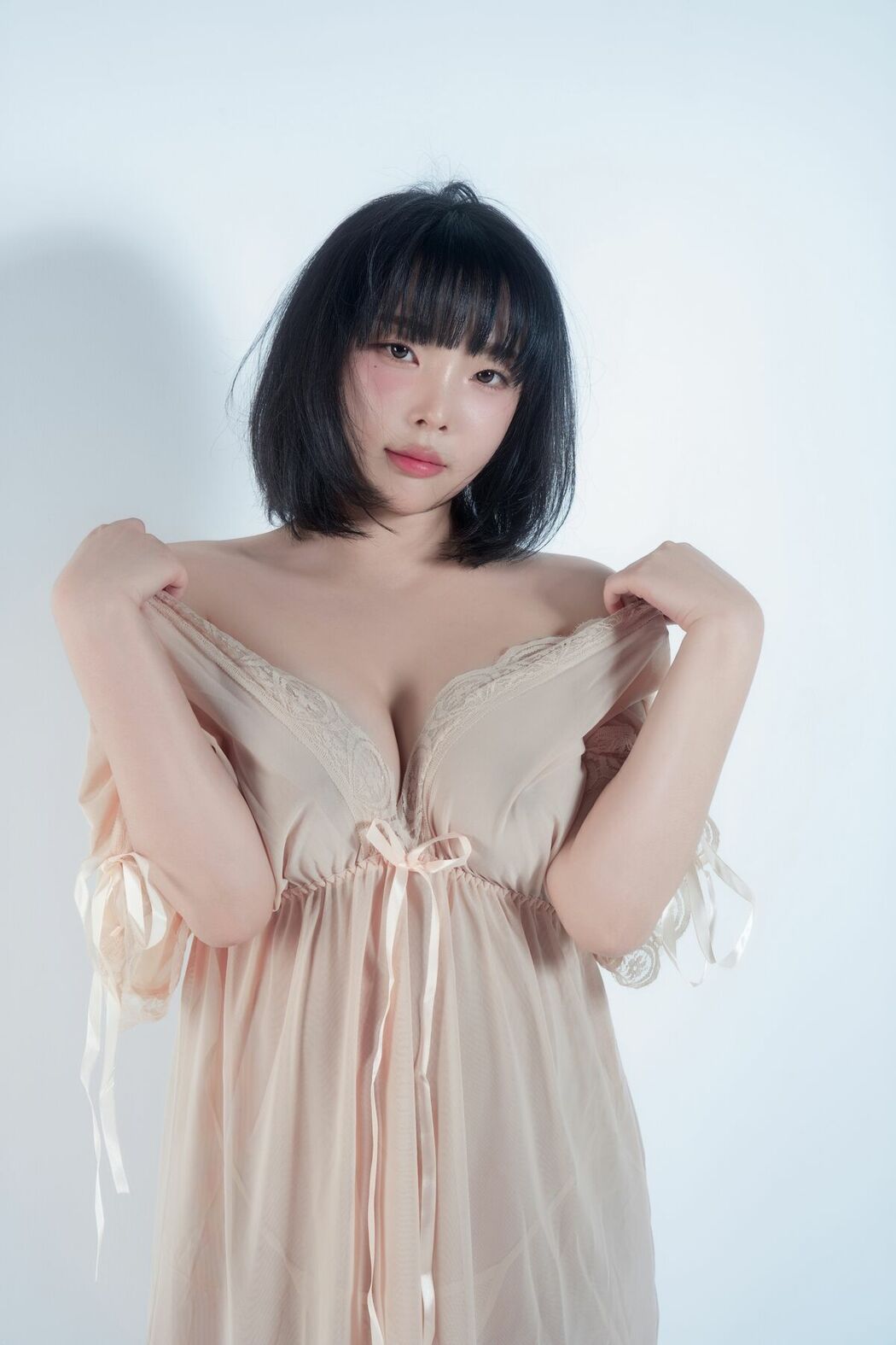 Kang In-kyung 강인경 – x Hoorizon Part01 (60P)