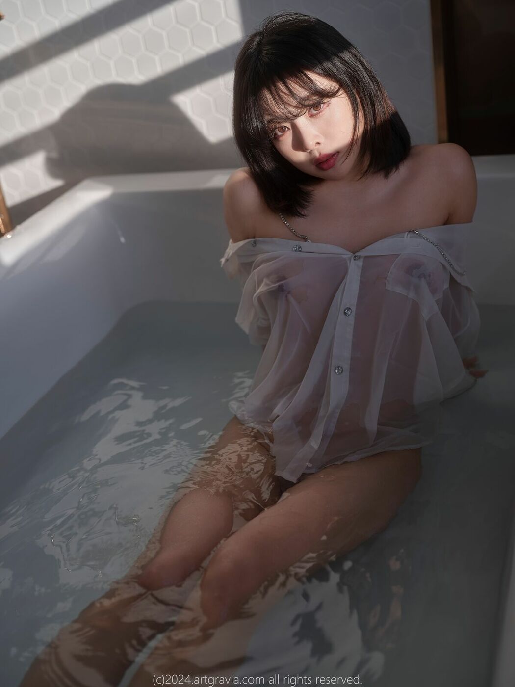 ArtGravia Vol.638 Areumm 다움 (87P)