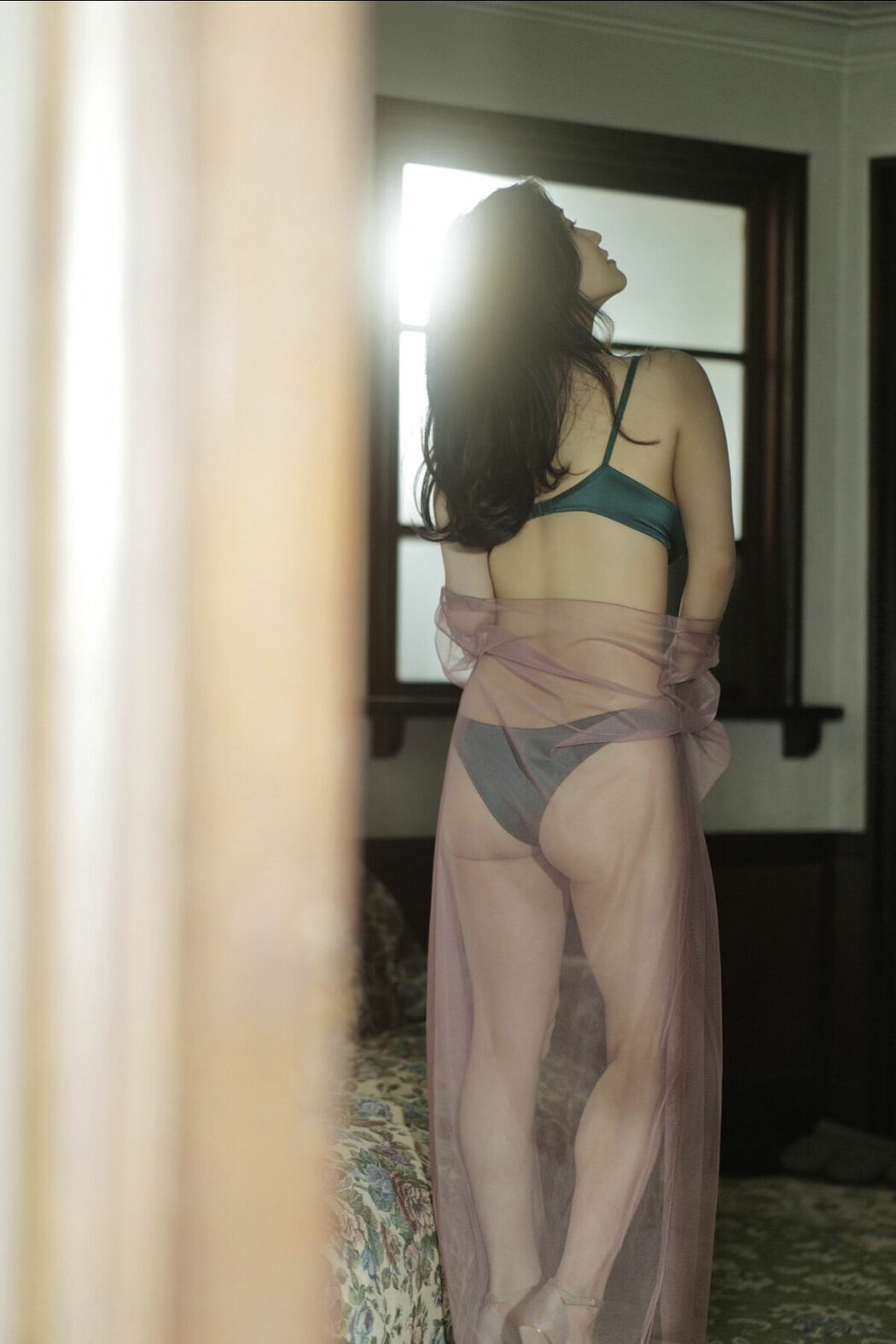 JP Rin Takahashi 高橋凛 – FLASHデジタル写真集 酔いたい気分なの (71P)