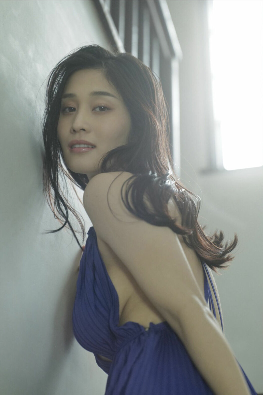 JP Rin Takahashi 高橋凛 – FLASHデジタル写真集 酔いたい気分なの (71P)