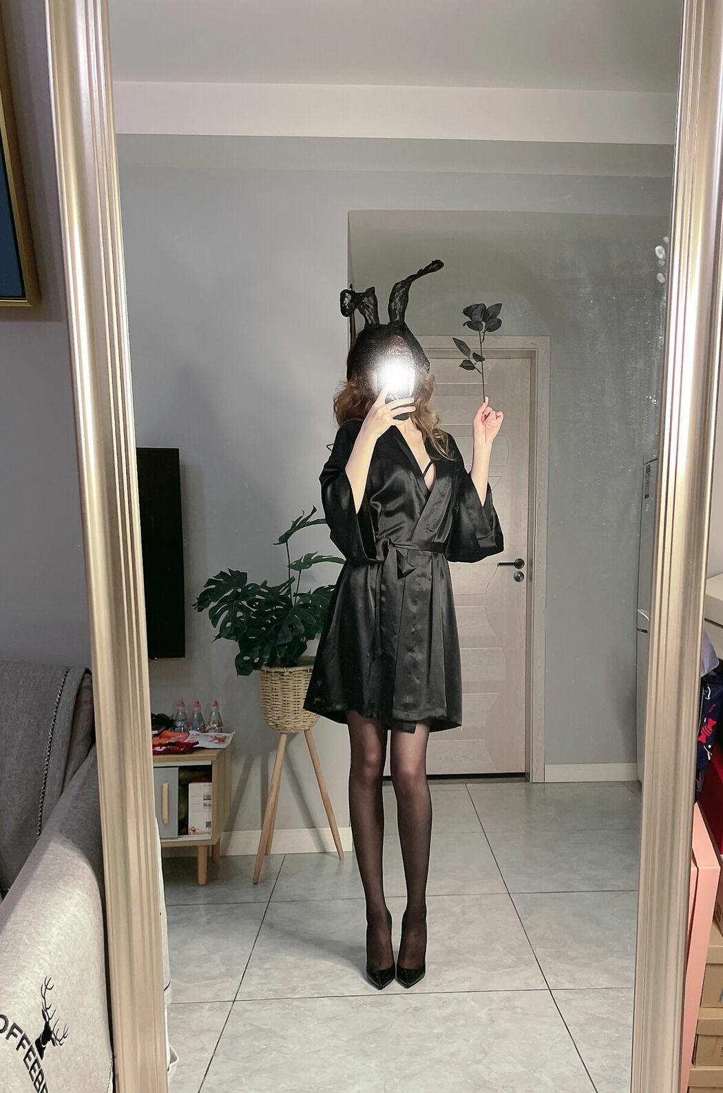 Coser@鹿八岁 – 睡衣兔女郎 (21P – 1V)