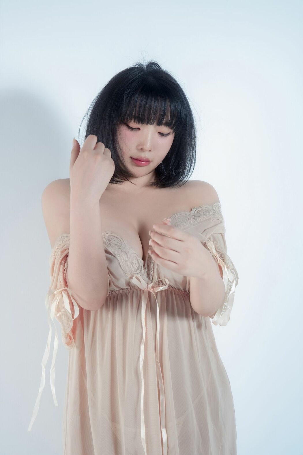 Kang In-kyung 강인경 – x Hoorizon Part02 (59P)